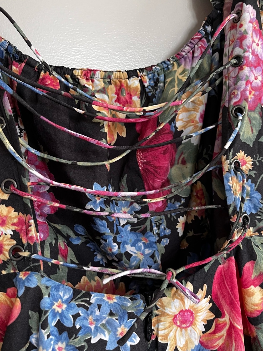 Selkie Black Floral Puff-Sleeve Gown with Colorful Blooms - Picture 6 of 8